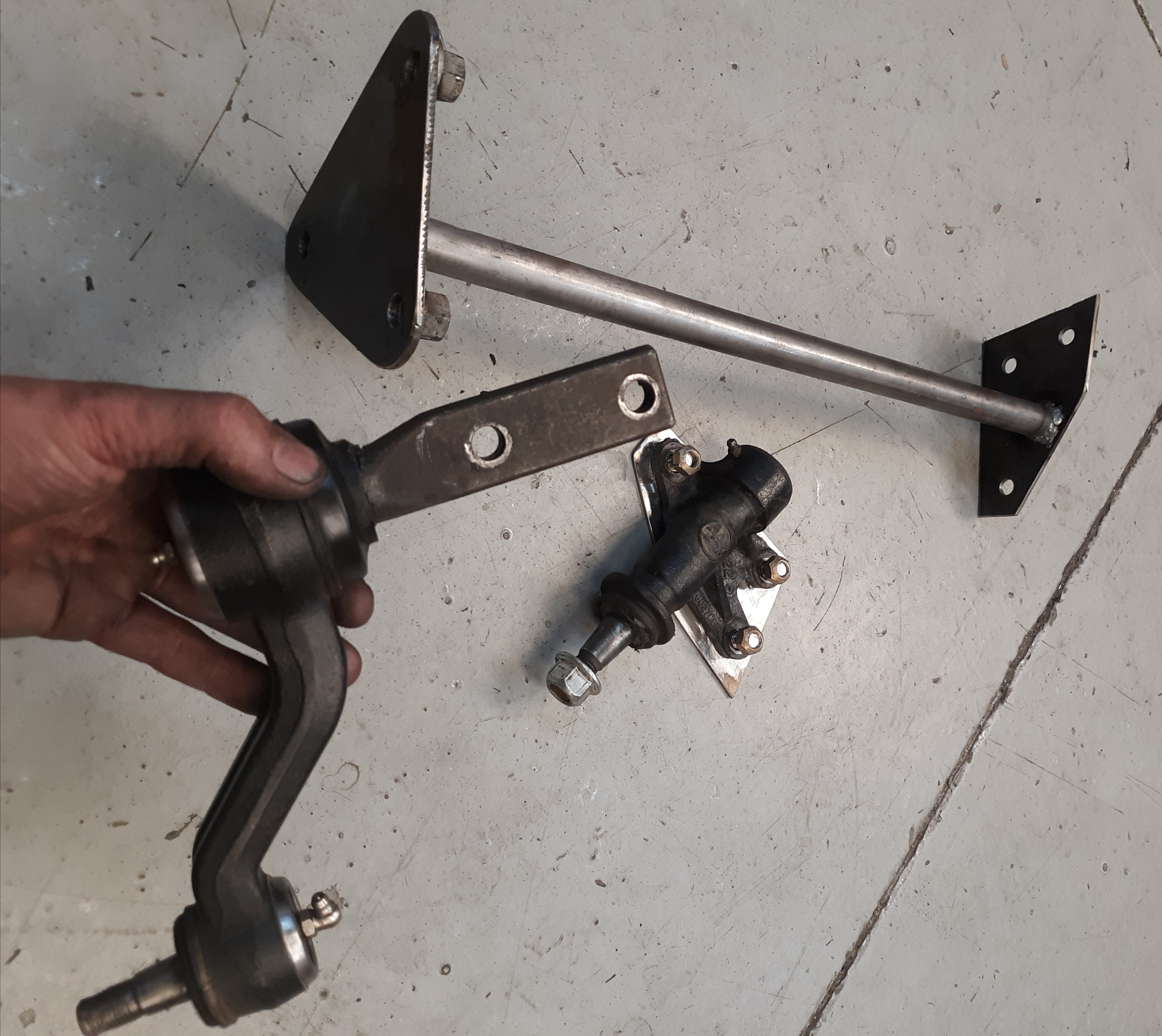 2WD Steering Kit image 1